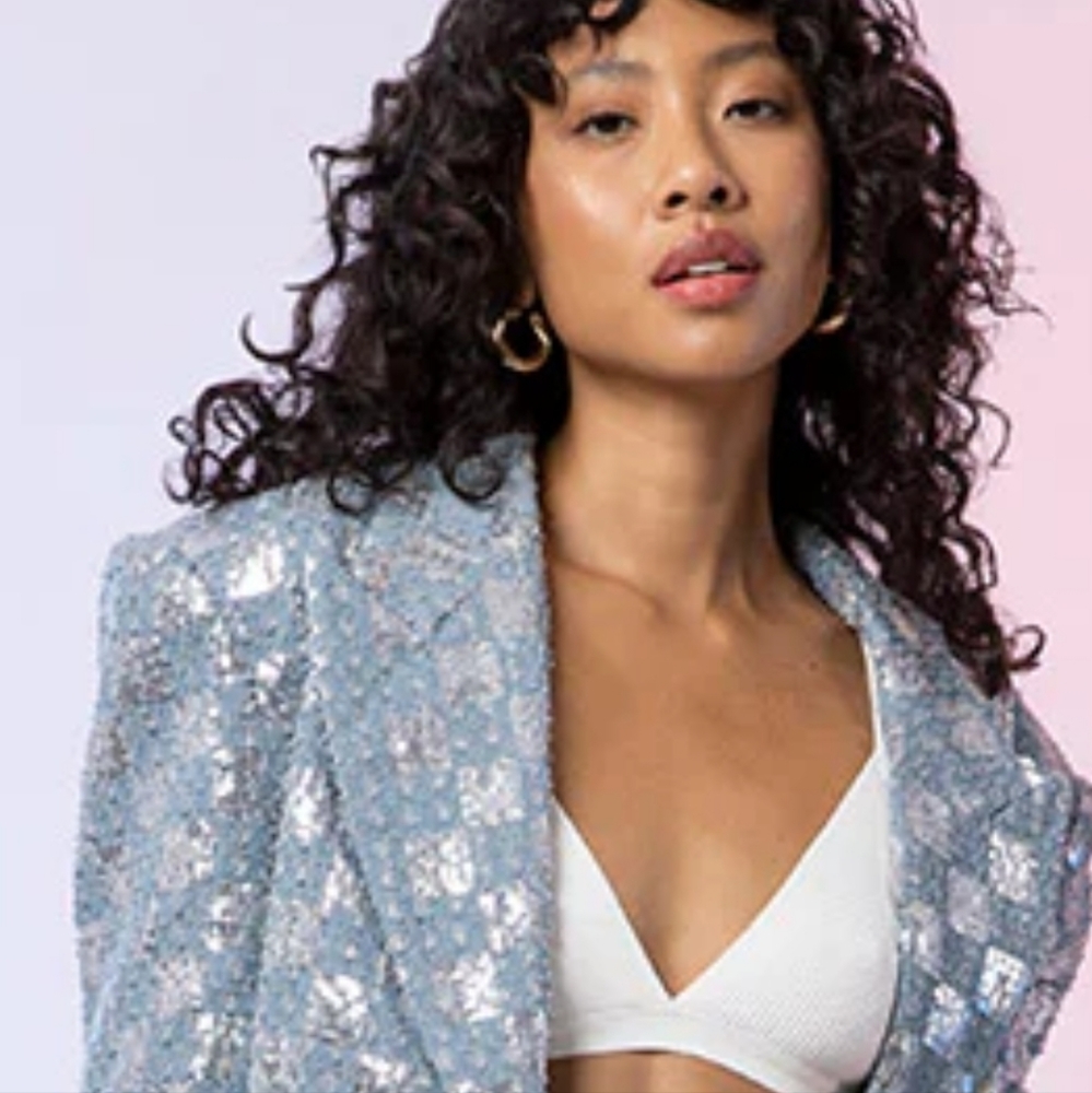 Line & dot sequence suit - Picture 5 of 15